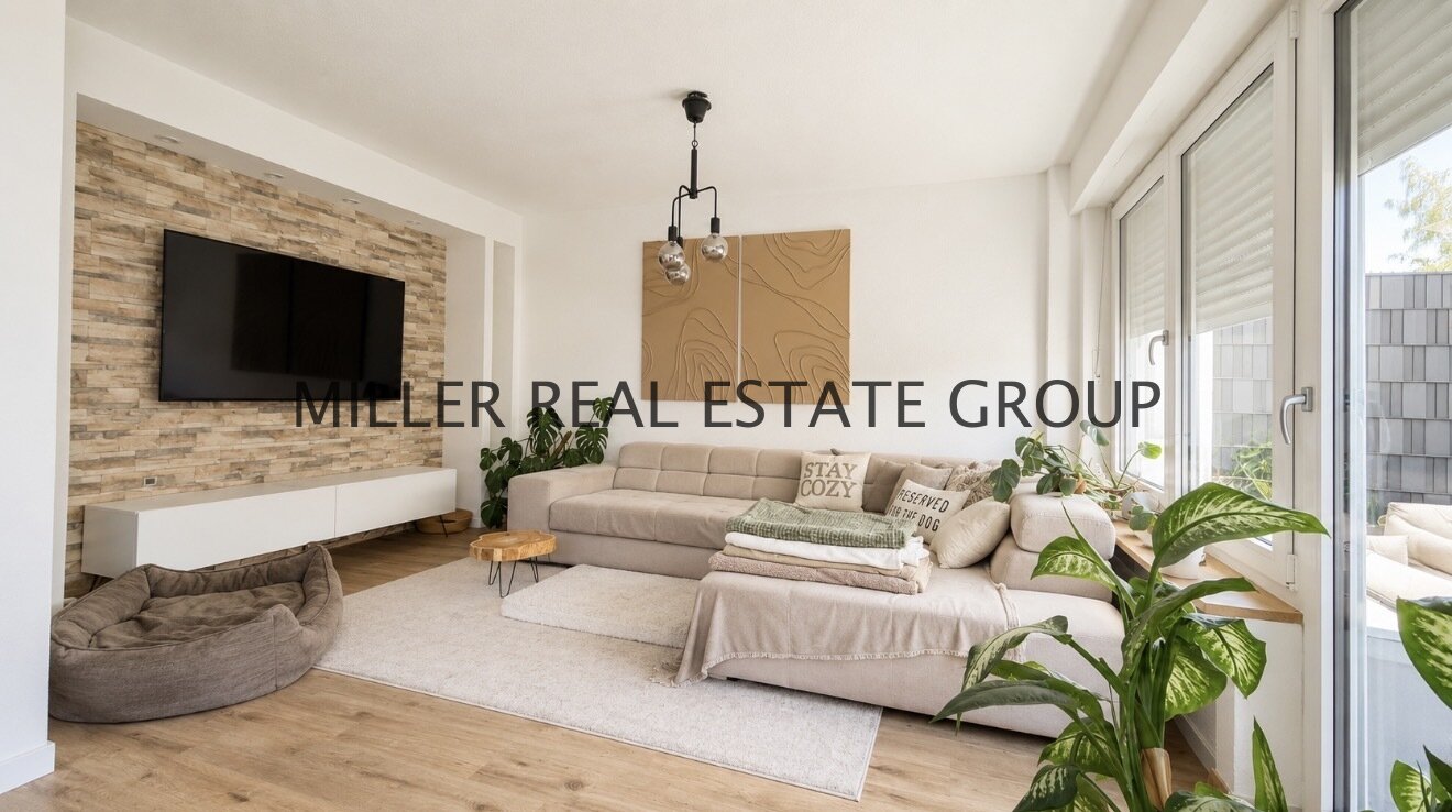 Modernisiertes Reiheneckhaus in Neuburg an der Donau – großzügiges Familienwohnen mit Garten, zwei Terrassen, Balkon & fünf Stellplätzen!