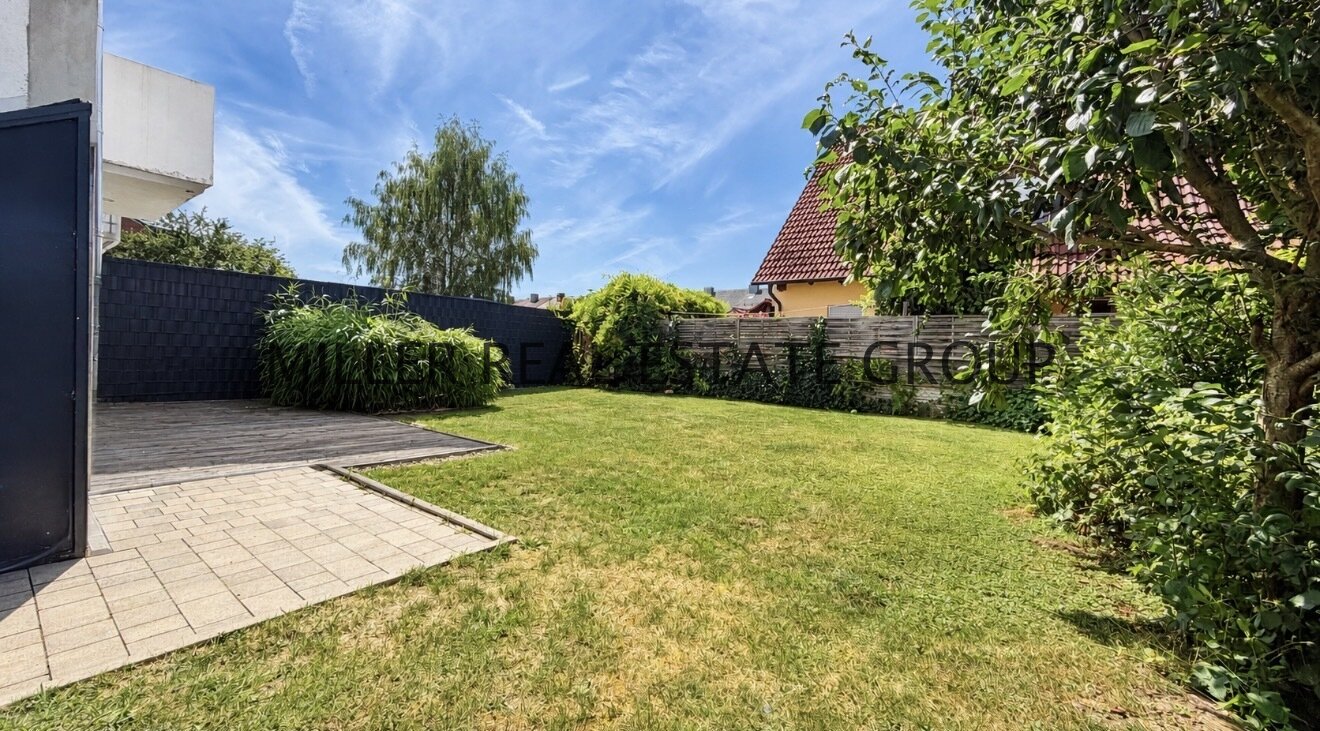 Modernisiertes Reiheneckhaus in Neuburg an der Donau – großzügiges Familienwohnen mit Garten, zwei Terrassen, Balkon & fünf Stellplätzen!
