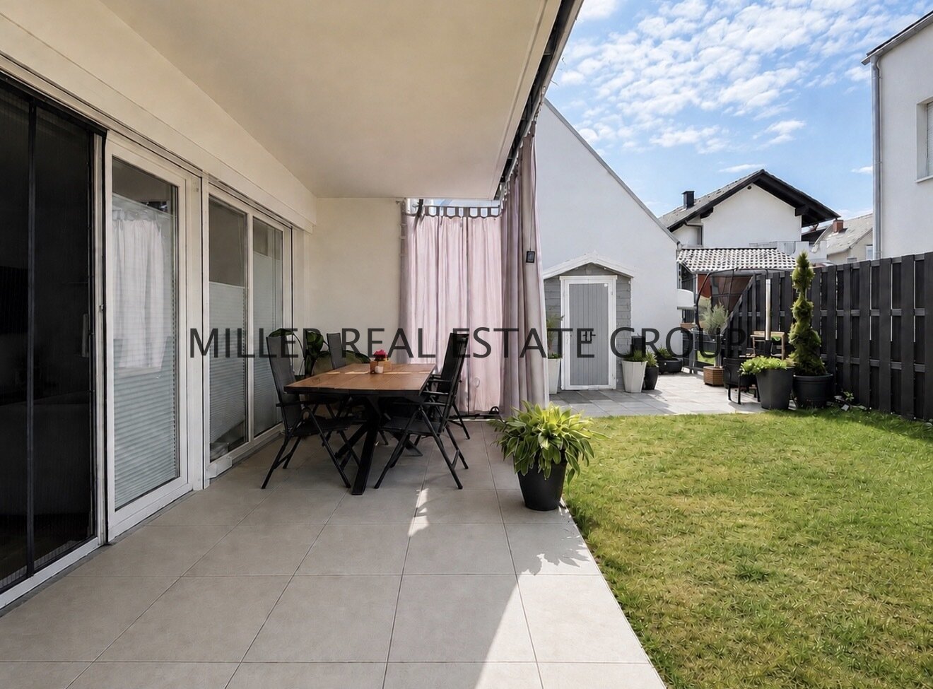 Hochwertige 4-Zimmer-Gartenwohnung in Kösching – großzügiges Wohnen mit Privatgarten & Terrasse!