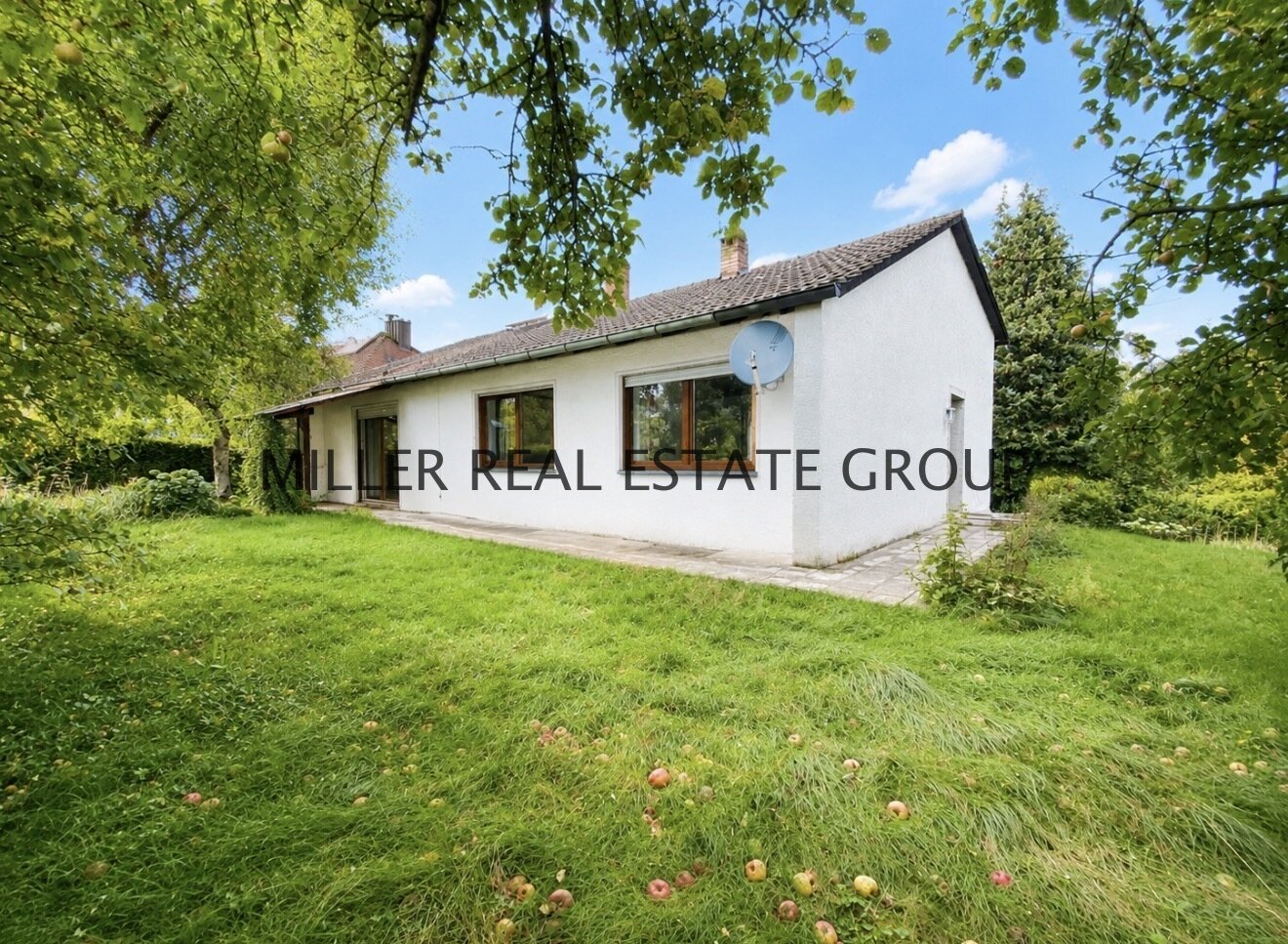 Einfamilienhaus in Ingolstadt-Pettenhofen – großes Grundstück, Garten, Garage & Entwicklungspotenzial!