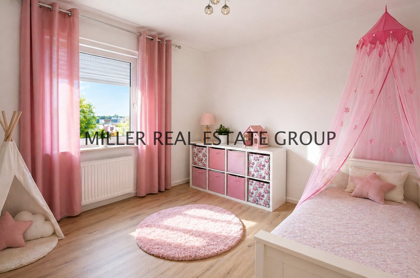 Reiheneckhaus in Neuburg an der Donau – modernes Familienwohnen auf ca. 149 m² mit Traumgarten, 2 Terrassen, Balkon & 5 Stellplätzen!