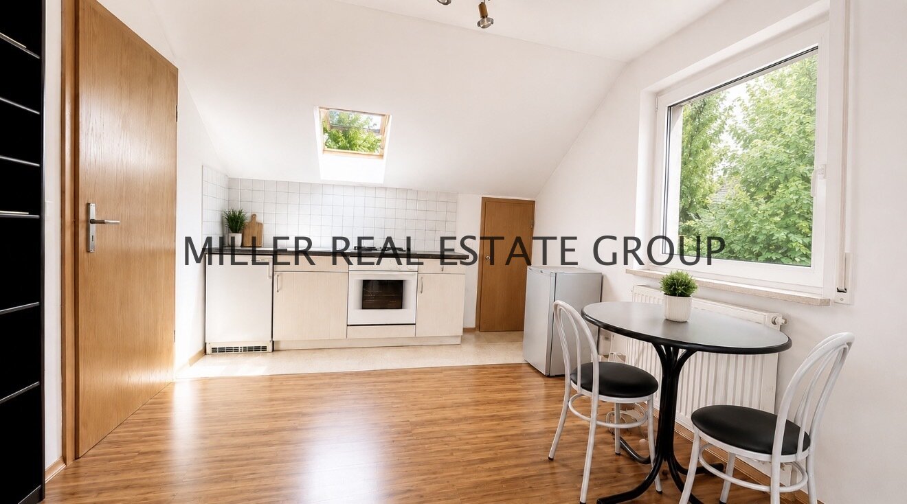 1-Zimmer-Dachgeschosswohnung in Ingolstadt-Friedrichshofen – ruhige zweite Reihe mit Tiefgaragenstellplatz!