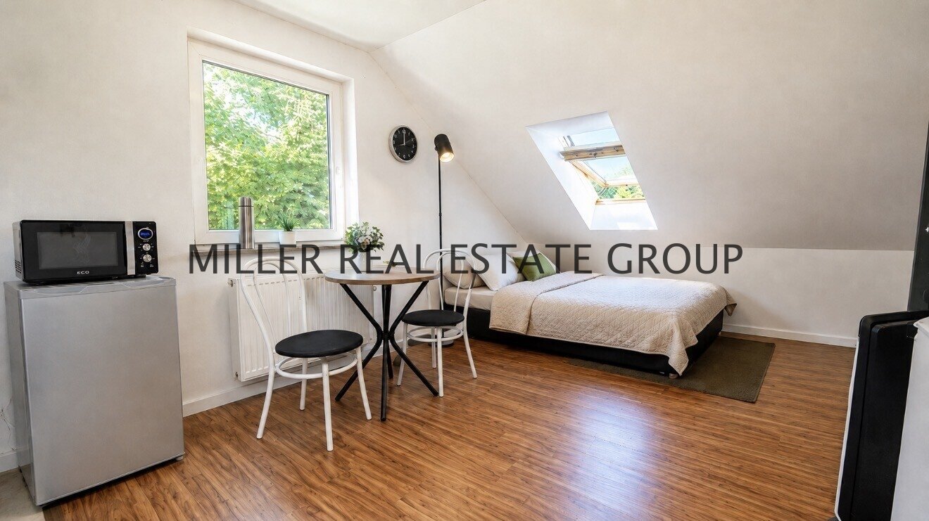 1-Zimmer-Dachgeschosswohnung in Ingolstadt-Friedrichshofen – ruhige zweite Reihe mit Tiefgaragenstellplatz!