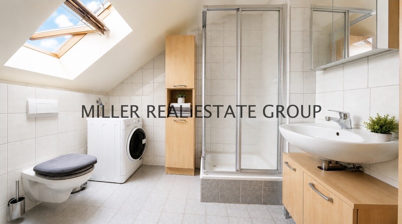 1-Zimmer-Dachgeschosswohnung in Ingolstadt-Friedrichshofen – ruhige zweite Reihe mit Tiefgaragenstellplatz!