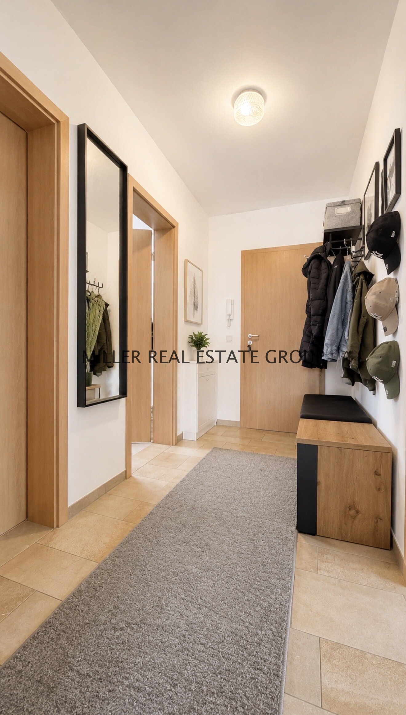 3-Zimmer-Eigentumswohnung in Ingolstadt-Süd – Südwestbalkon, Einbauküche & Carport nahe Hauptbahnhof!