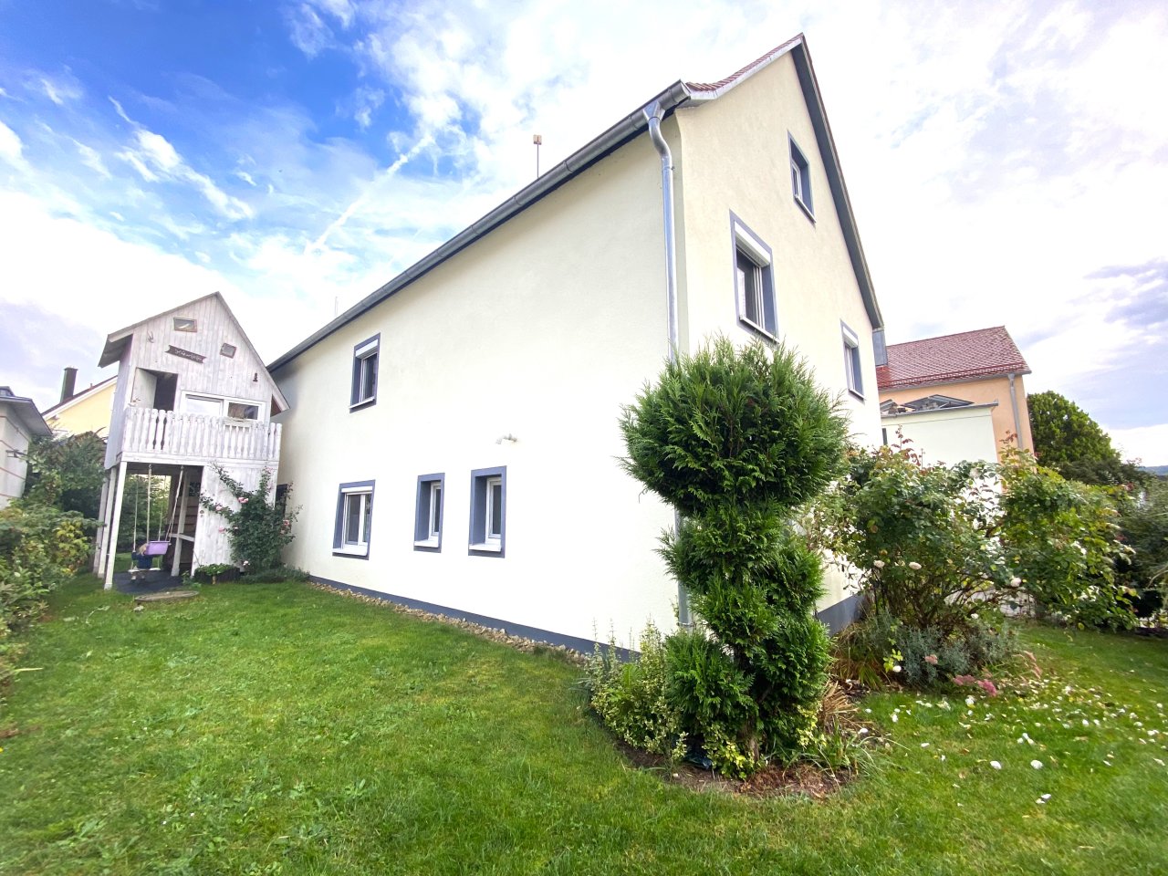 Hier erfüllen sich Wohnträume – Großzügiges Familienparadies!