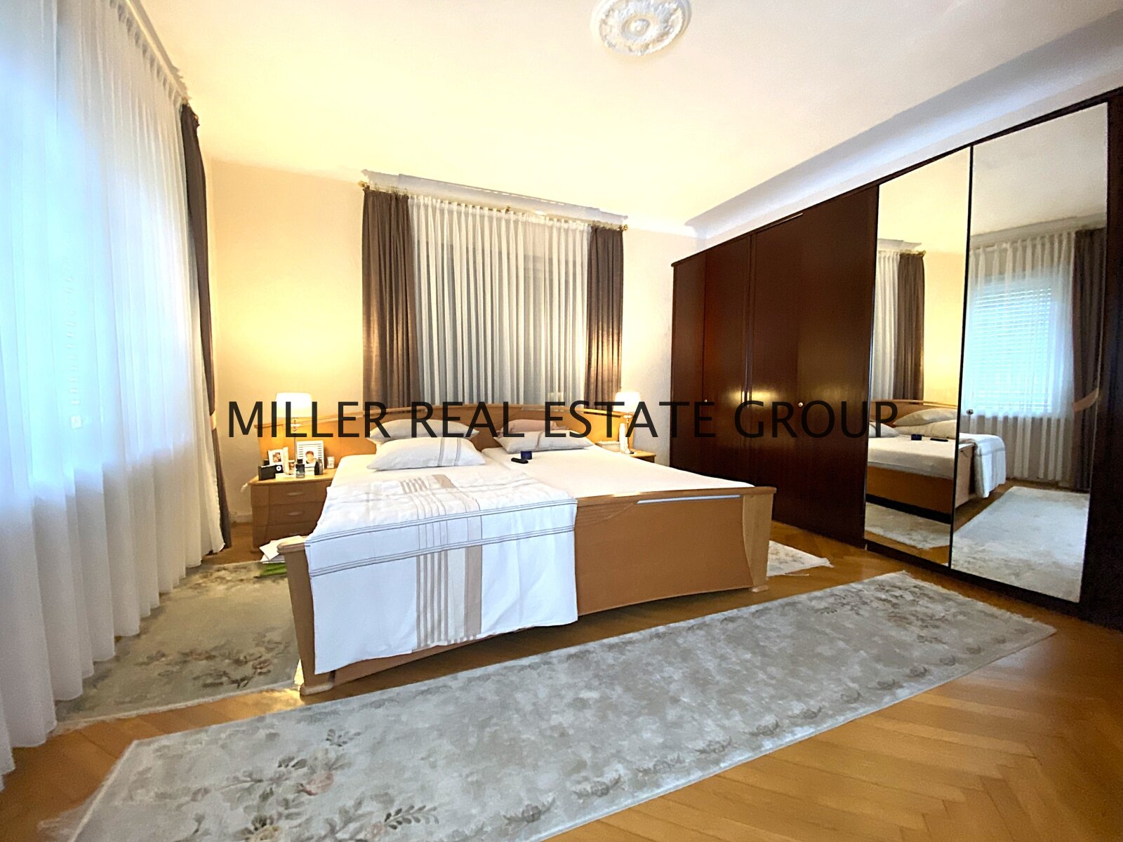 Ein Traum für die ganze Familie: Exklusive Mehrgenerationenhaus in einzigartiger Lage!