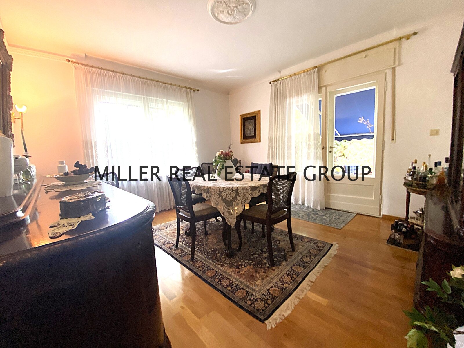 Ein Traum für die ganze Familie: Exklusive Mehrgenerationenhaus in einzigartiger Lage!