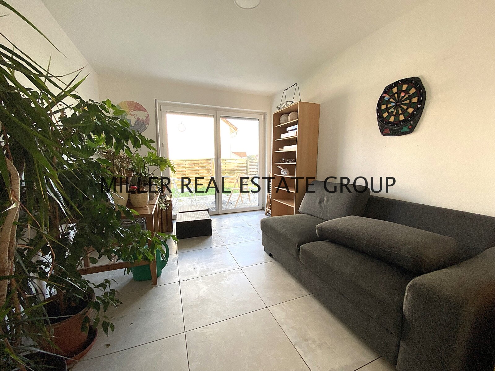 Exquisites Mehrfamilienhaus mit 4-Parteien in Bevorzugter Lage – Ideal für Investoren!!