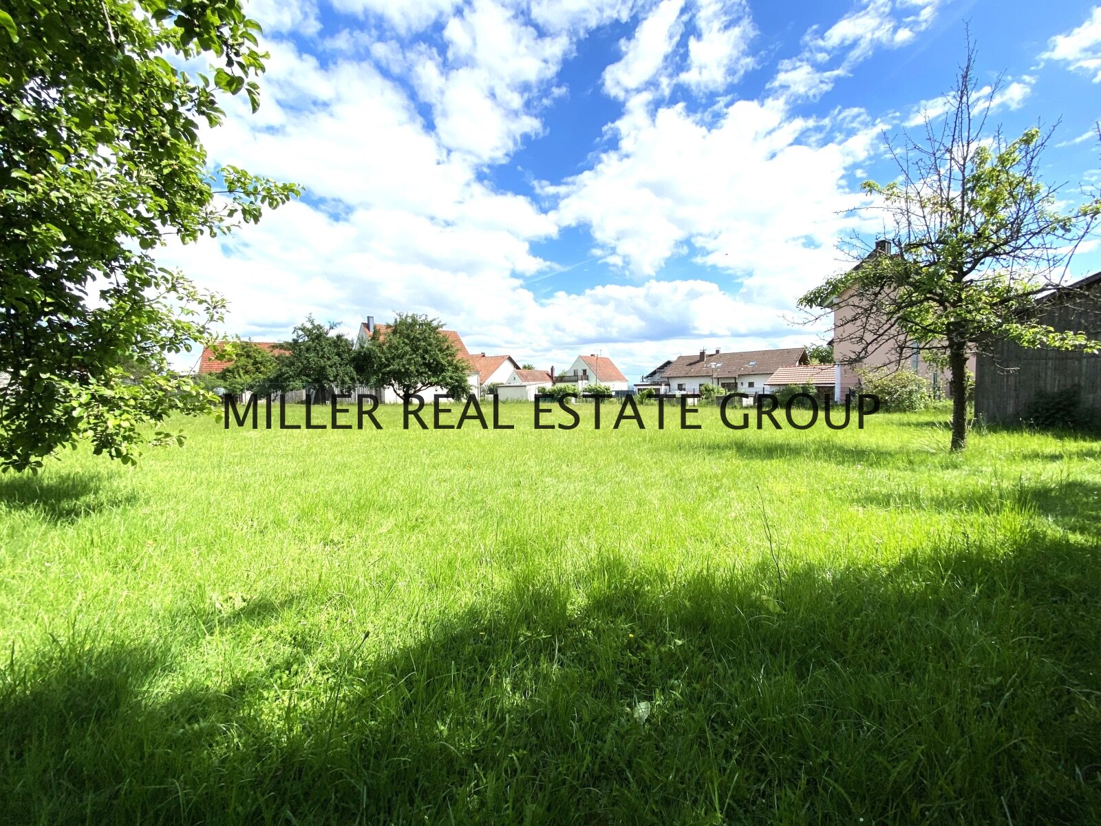 *** Vielfältig bebaubares Grundstück in Hitzhofen ***