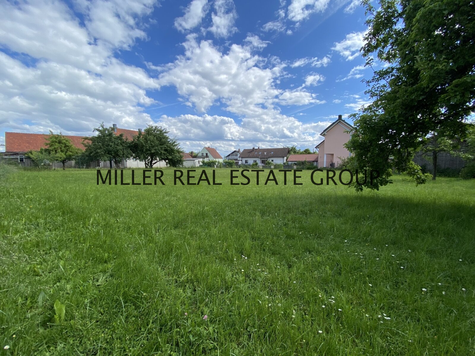 *** Vielfältig bebaubares Grundstück in Hitzhofen ***