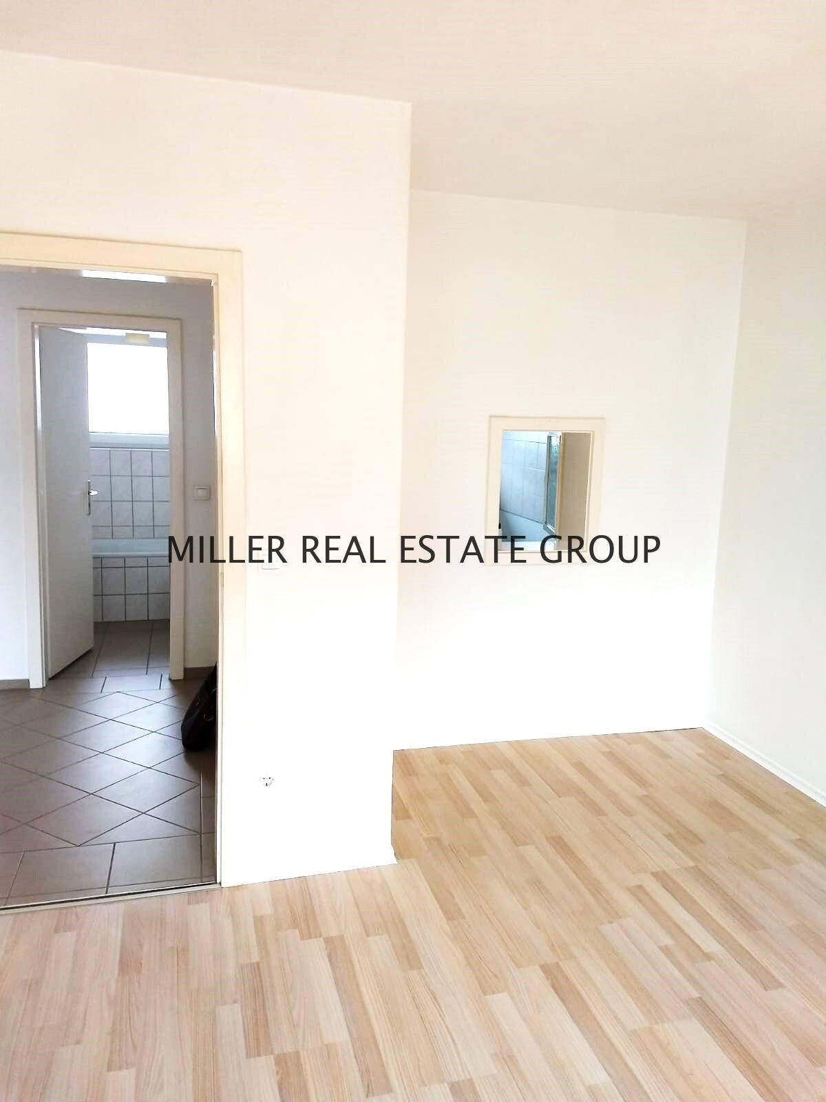 *** Perfekte Lage! 3 Zimmer-Wohnung mit Balkon ***