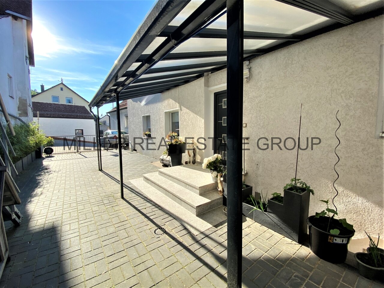 ** Zweifamilienhaus in idylisch ruhiger Lage im Altmühltal **