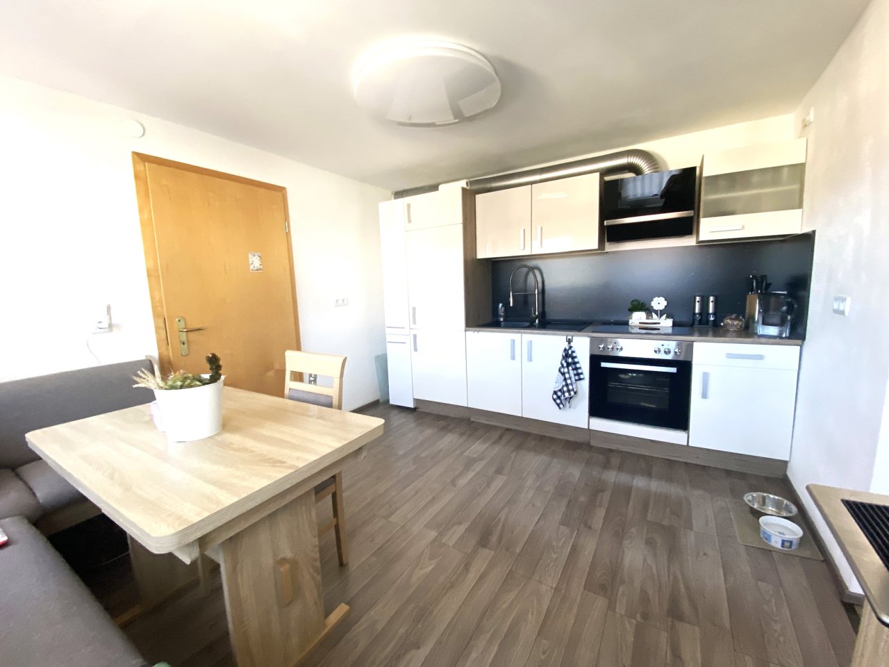 ** Zweifamilienhaus in idylisch ruhiger Lage im Altmühltal **