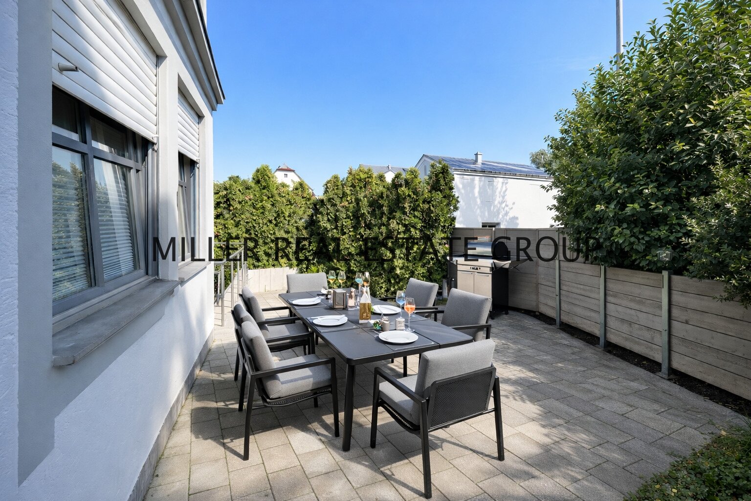 Exklusive Terrassenwohnung mit großem Garten & Einliegerwohnung – Ingolstadt zentrumsnah!