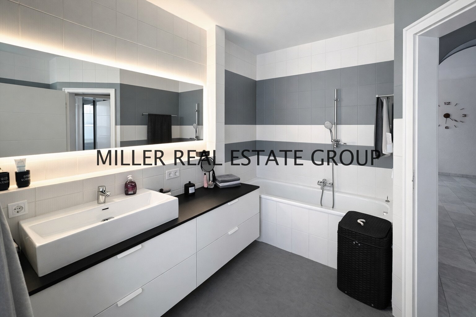 Exklusive Terrassenwohnung mit großem Garten & Einliegerwohnung – Ingolstadt zentrumsnah!