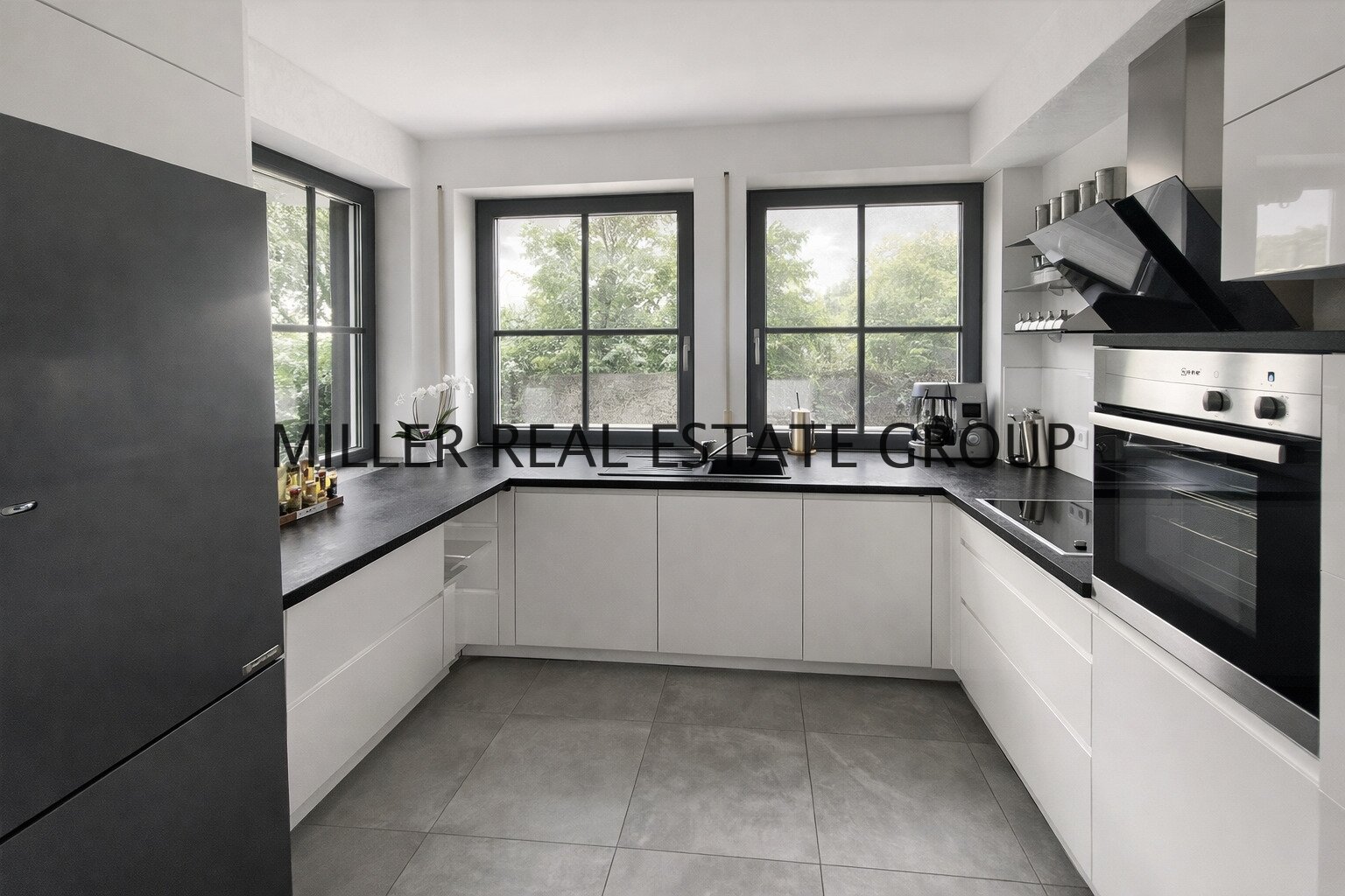 Exklusive Terrassenwohnung mit großem Garten & Einliegerwohnung – Ingolstadt zentrumsnah!