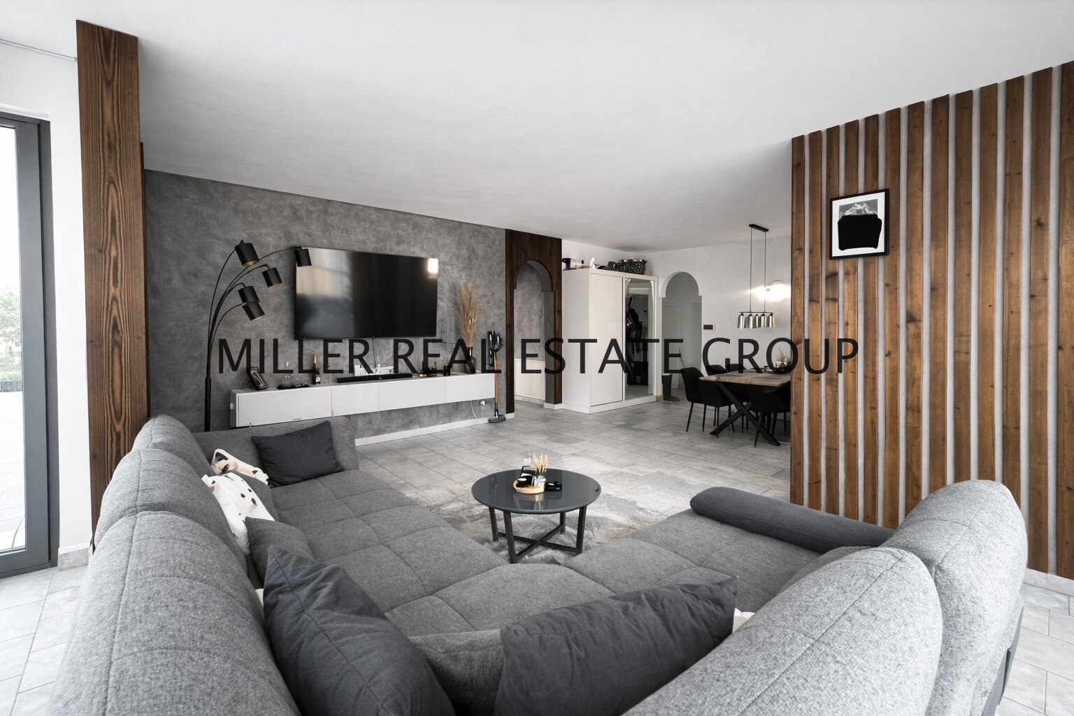 Exklusive Terrassenwohnung mit großem Garten & Einliegerwohnung – Ingolstadt zentrumsnah!