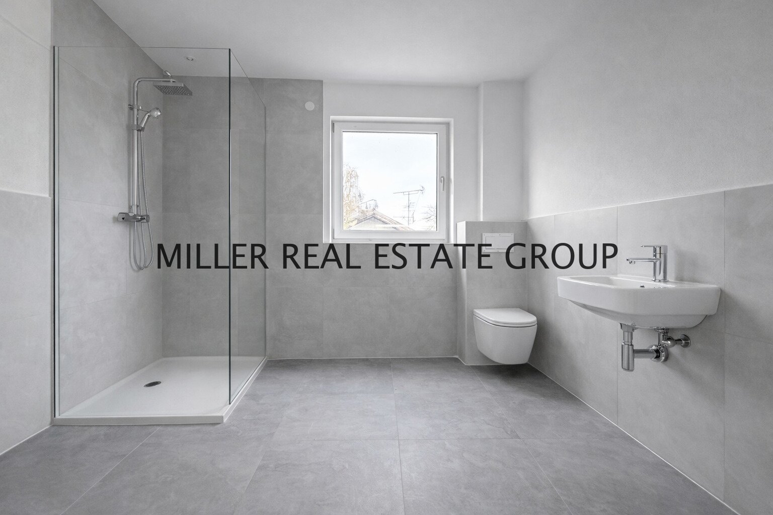 Exklusive Neubau-Doppelhaushälfte in Ingolstadt-Hagau – A+ Energie, Luxus-Ausstattung, Atelier & Traumgarten!