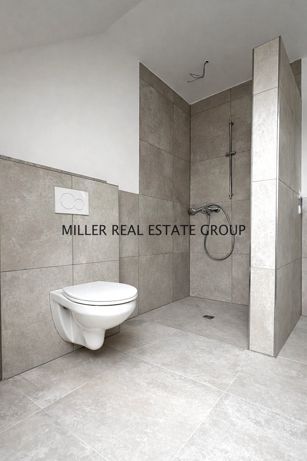 Exklusive Neubau-Dachgeschosswohnung in Ingolstadt-Unterhaunstadt – 116 m², 2 Einheiten, KfW 55, ideal für Eigennutzer & Kapitalanleger!