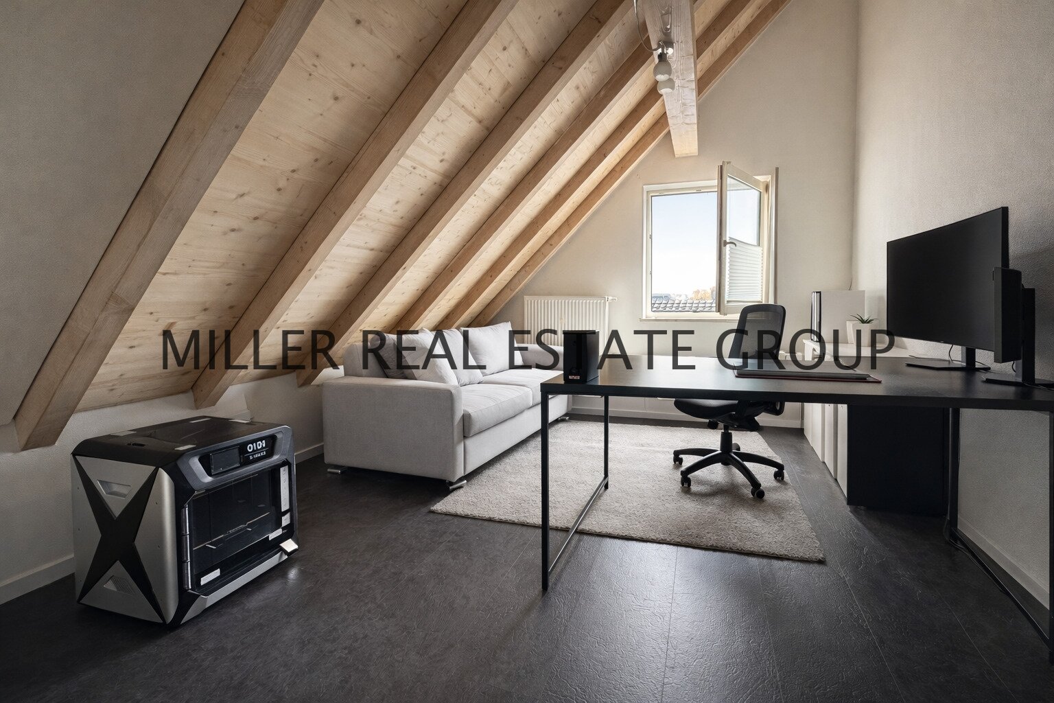 Exklusive Maisonette-Wohnung mit 5 Zimmern, Balkon und zwei Stellplätzen in begehrter Lage von Kösching bei Ingolstadt!