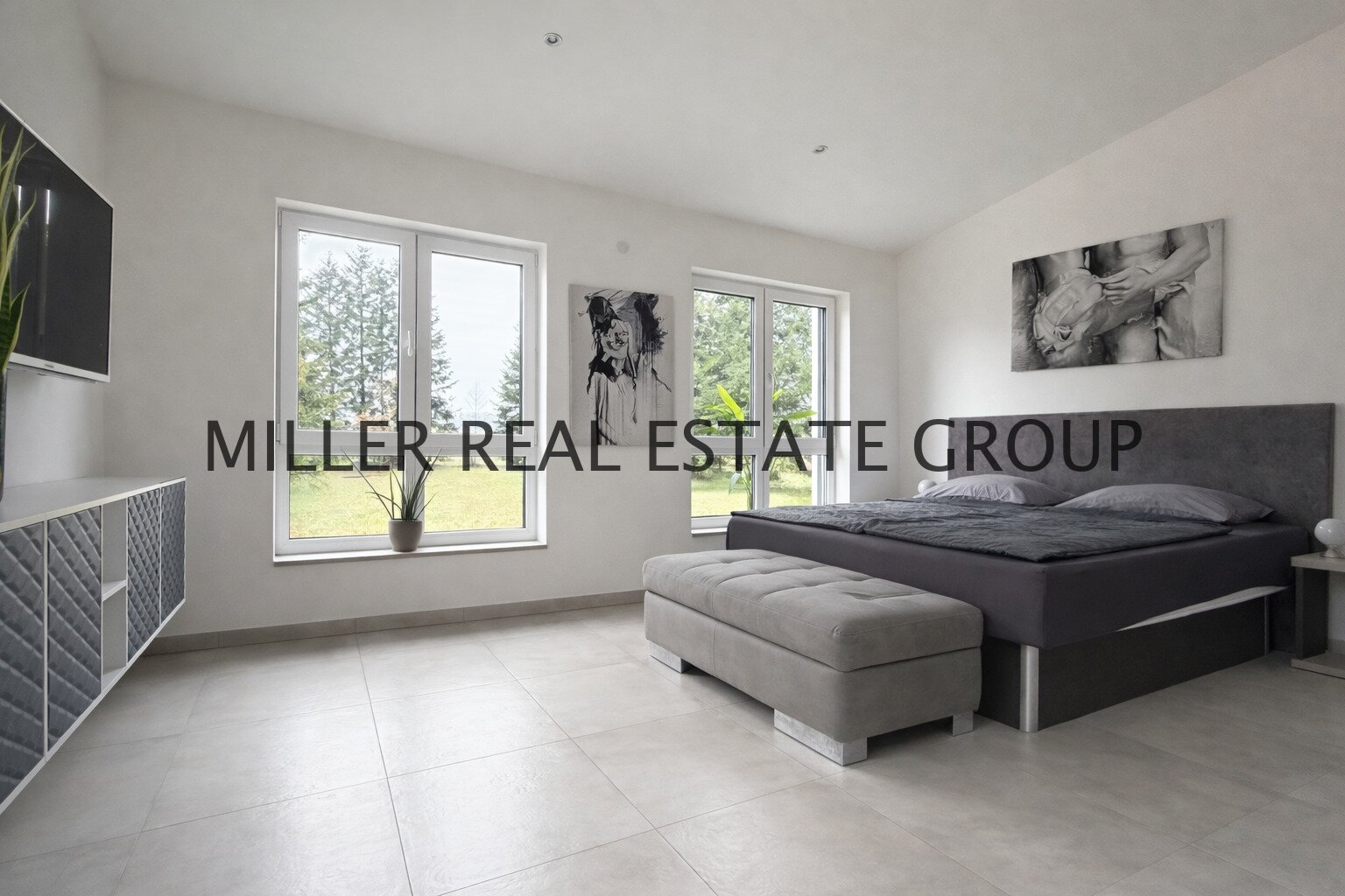 Luxusvilla mit 193 m² Wohnfläche, Einliegerwohnung, 40 m² Balkon & 95 m² XXL-Garage – unverbaubarer Weitblick in Bestlage von Denkendorf!