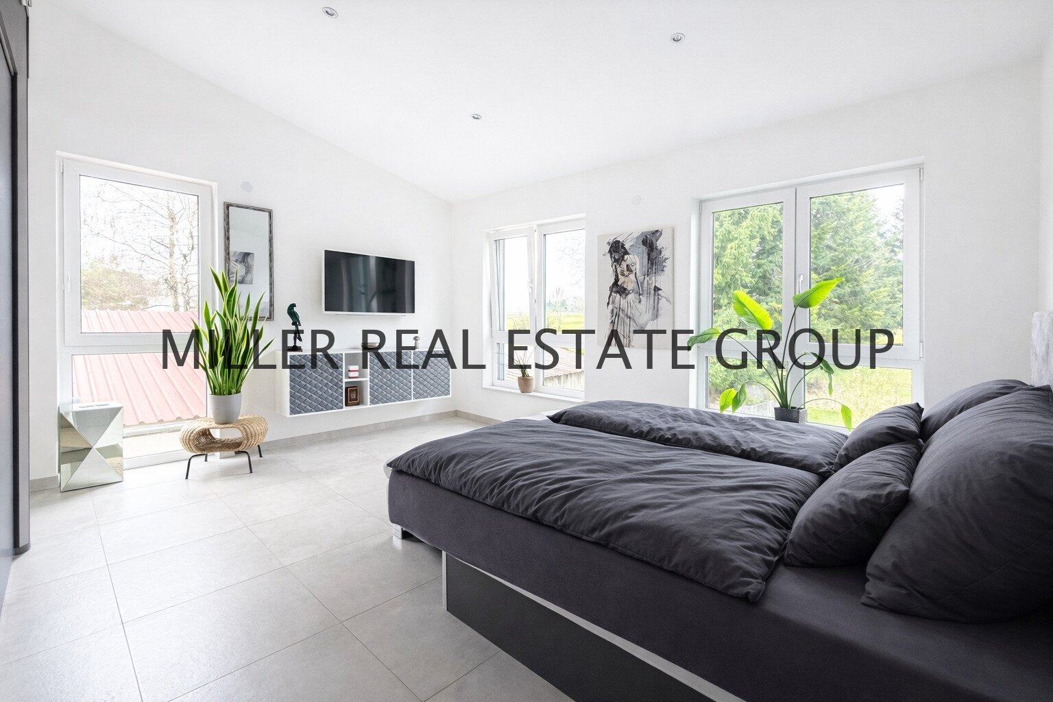 Luxusvilla mit 193 m² Wohnfläche, Einliegerwohnung, 40 m² Balkon & 95 m² XXL-Garage – unverbaubarer Weitblick in Bestlage von Denkendorf!