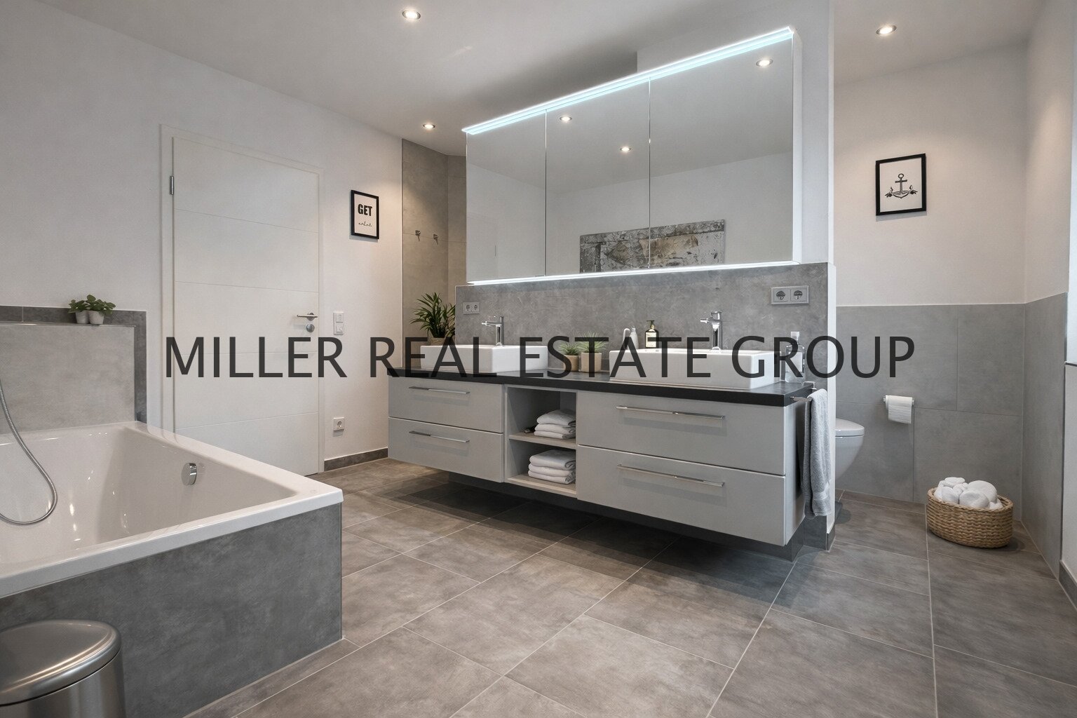 Luxusvilla mit 193 m² Wohnfläche, Einliegerwohnung, 40 m² Balkon & 95 m² XXL-Garage – unverbaubarer Weitblick in Bestlage von Denkendorf!