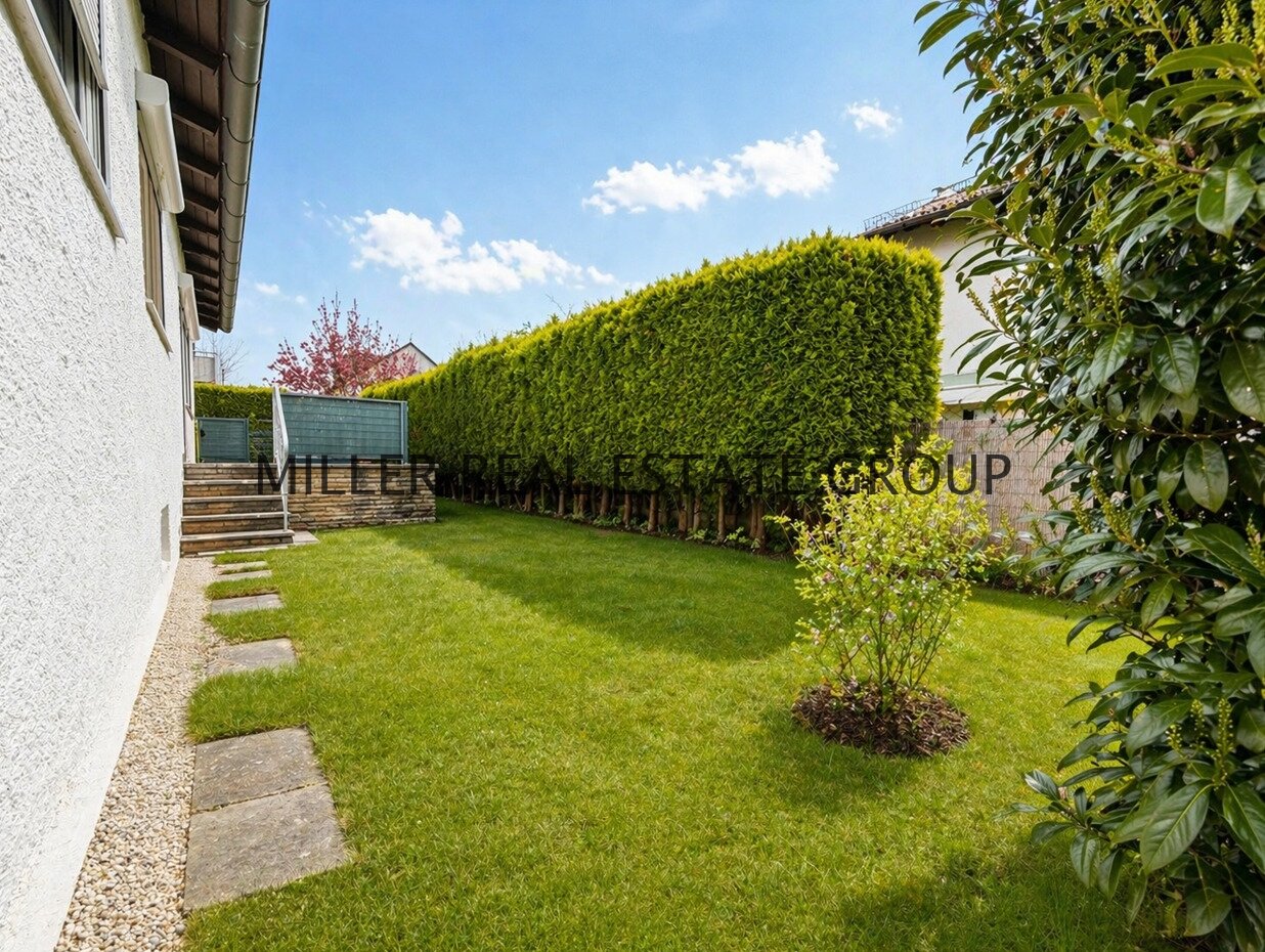Seltene Gelegenheit in Ingolstadt-Unterhaunstadt: Bungalow mit 527 m² Grundstück, Doppelgarage, Vollkeller & ausbaufähigem Dachboden!