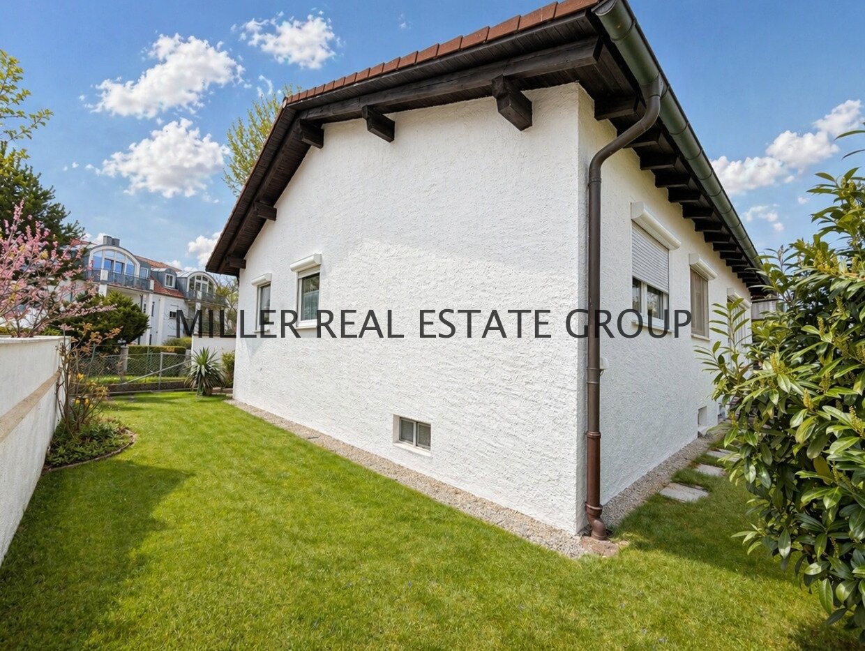 Seltene Gelegenheit in Ingolstadt-Unterhaunstadt: Bungalow mit 527 m² Grundstück, Doppelgarage, Vollkeller & ausbaufähigem Dachboden!