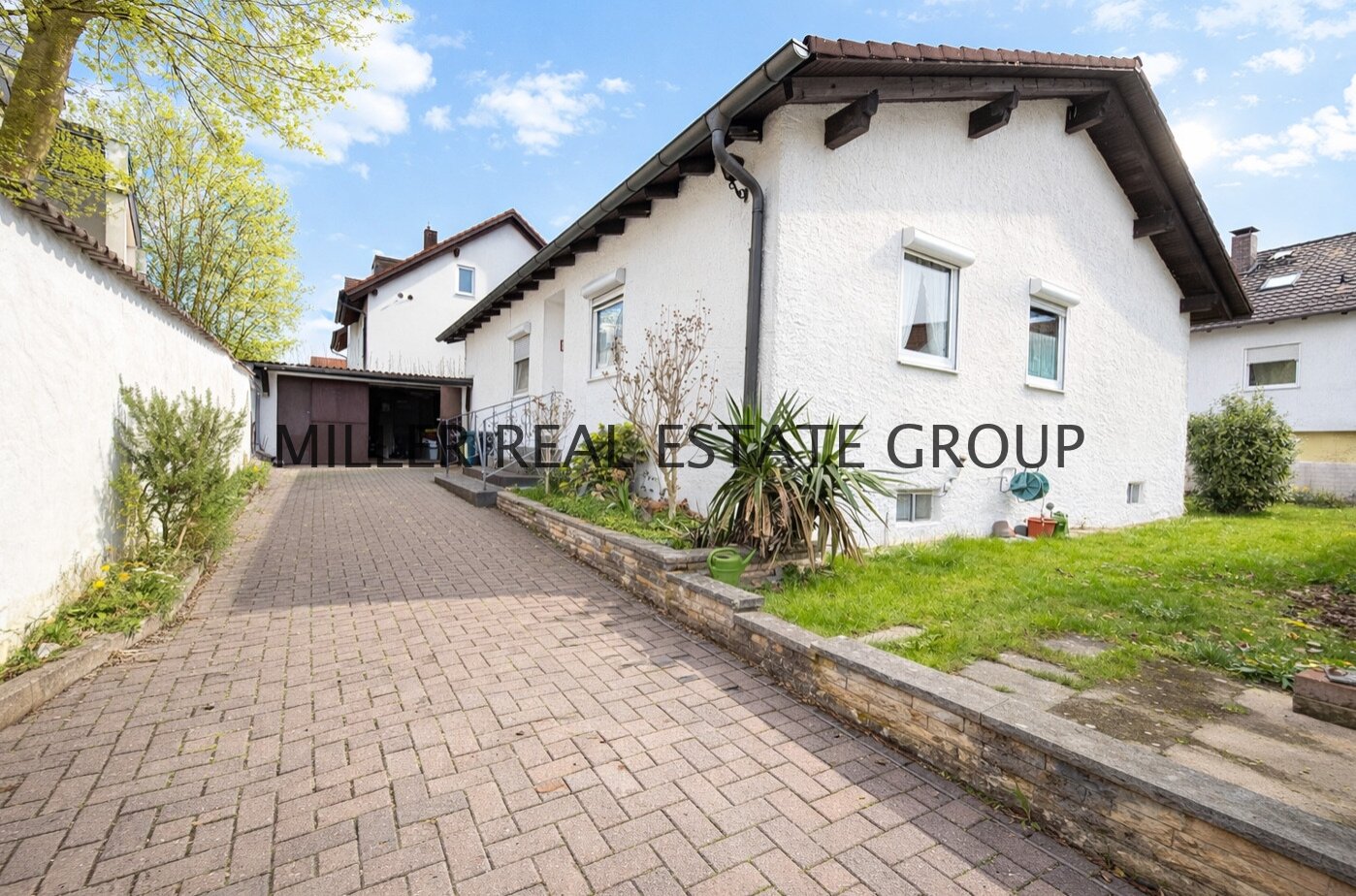 Seltene Gelegenheit in Ingolstadt-Unterhaunstadt: Bungalow mit 527 m² Grundstück, Doppelgarage, Vollkeller & ausbaufähigem Dachboden!