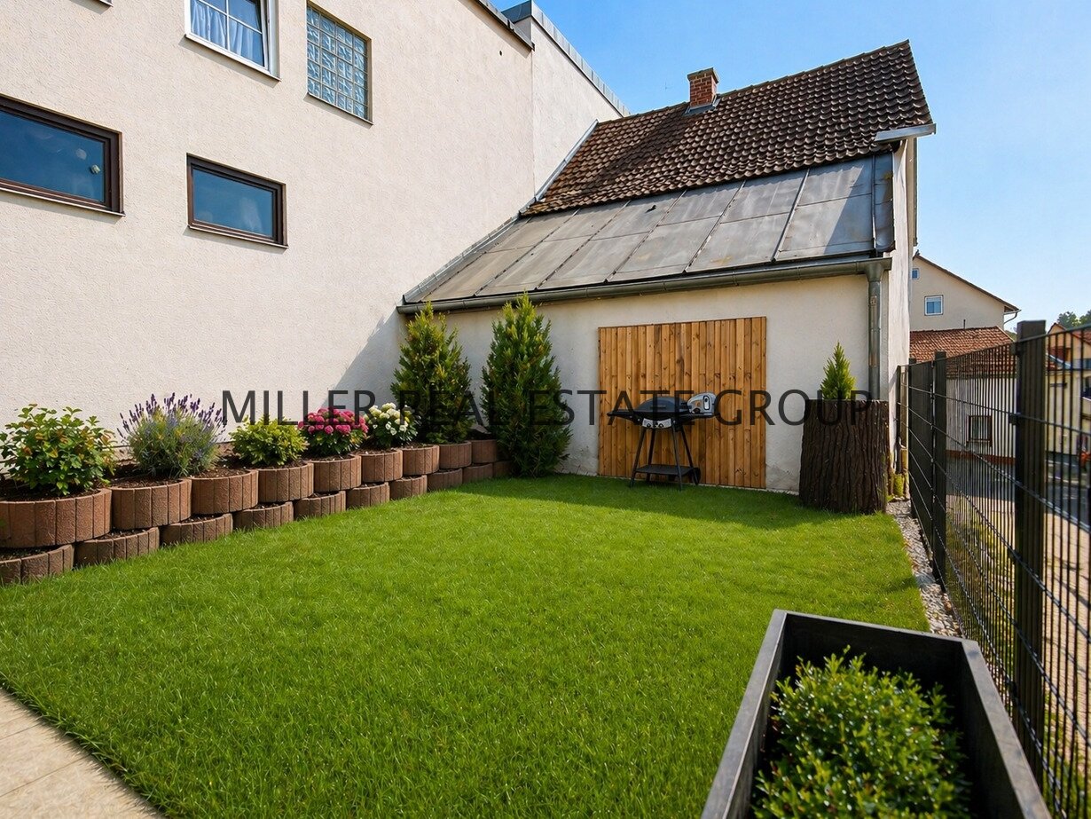 Zweifamilienhaus in Altmannstein: 2 Wohneinheiten, Terrassen, Garten & starkes Potenzial!