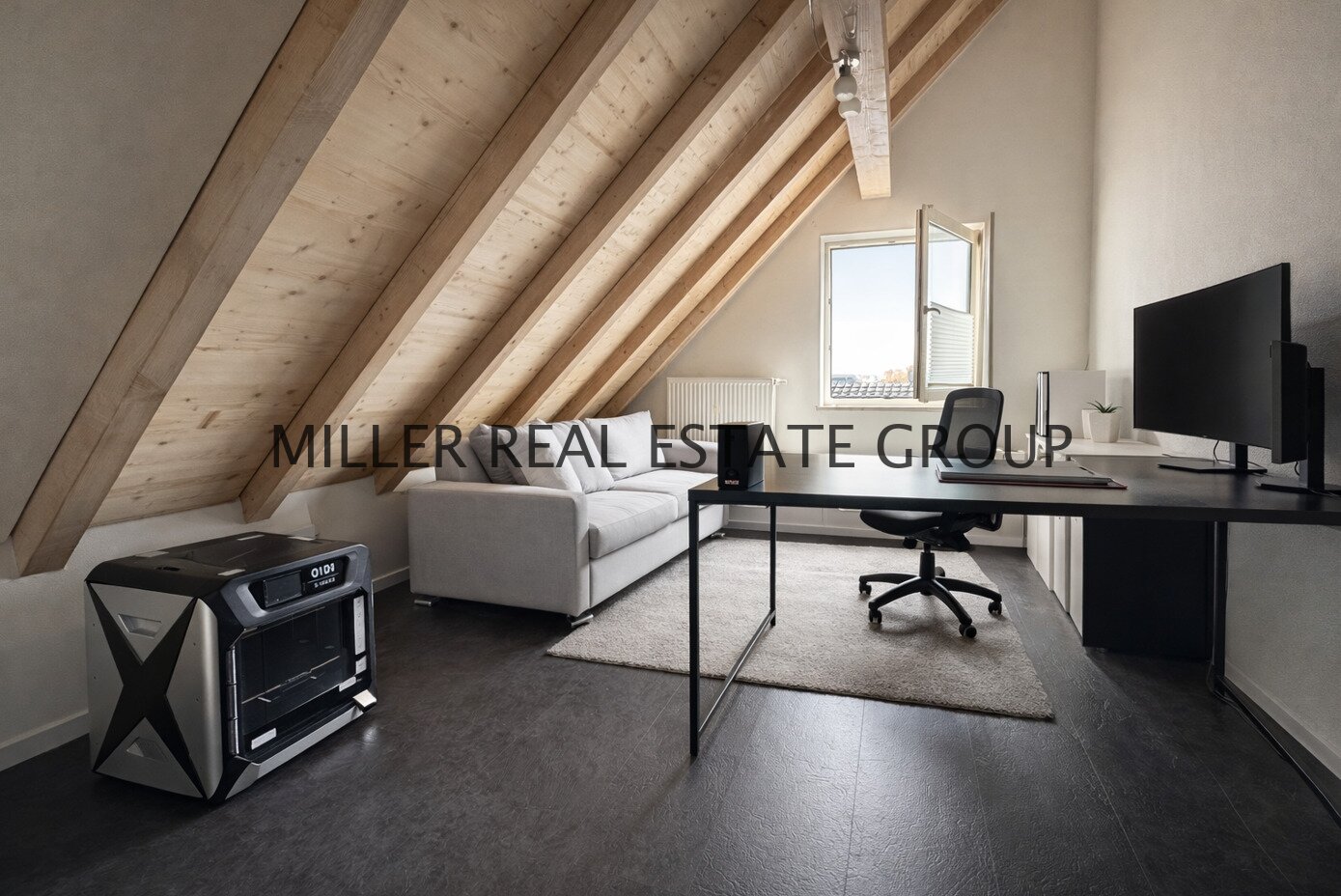 Exklusive Maisonette-Wohnung mit 5 Zimmern, Balkon und zwei Stellplätzen in begehrter Lage von Kösching bei Ingolstadt!