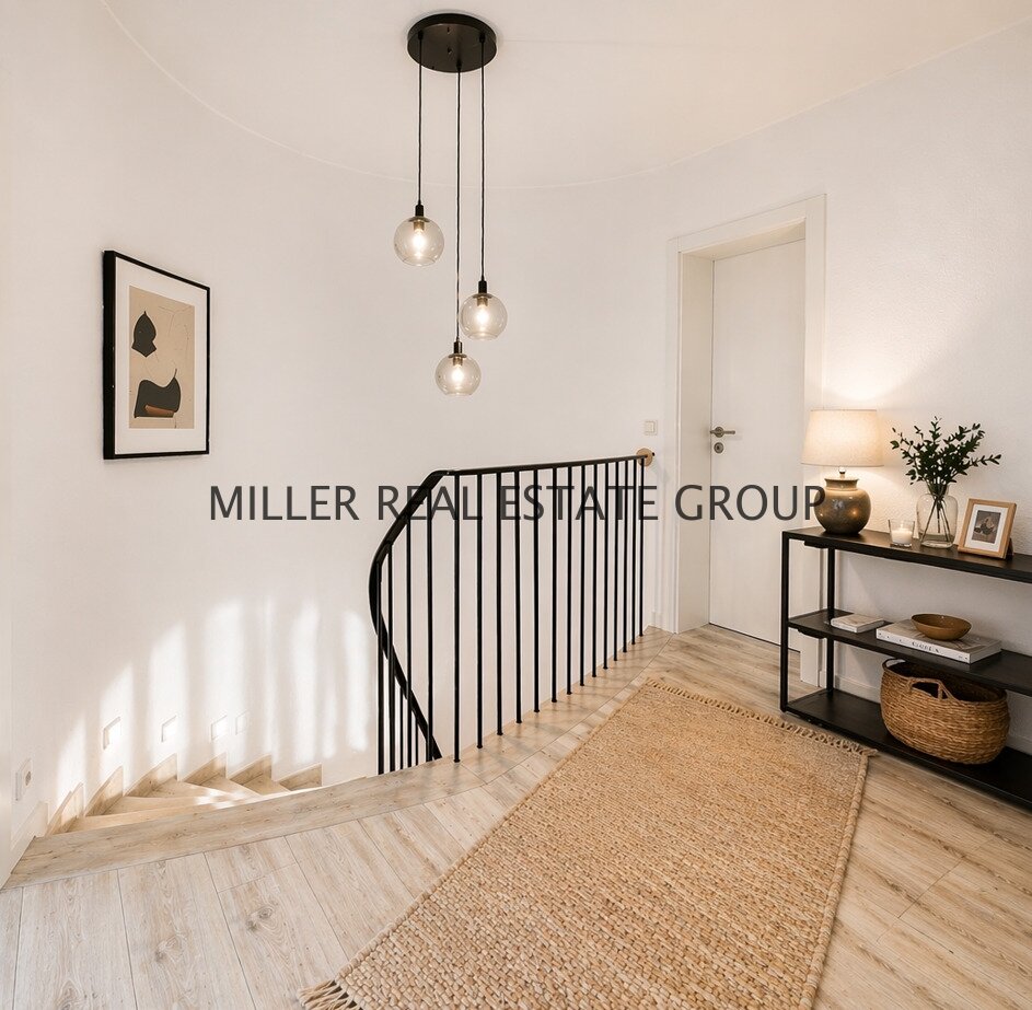 Reihenmittelhaus in Ingolstadt-Süd: Garten, Terrasse, Keller & Garage in gefragter Wohnlage!
