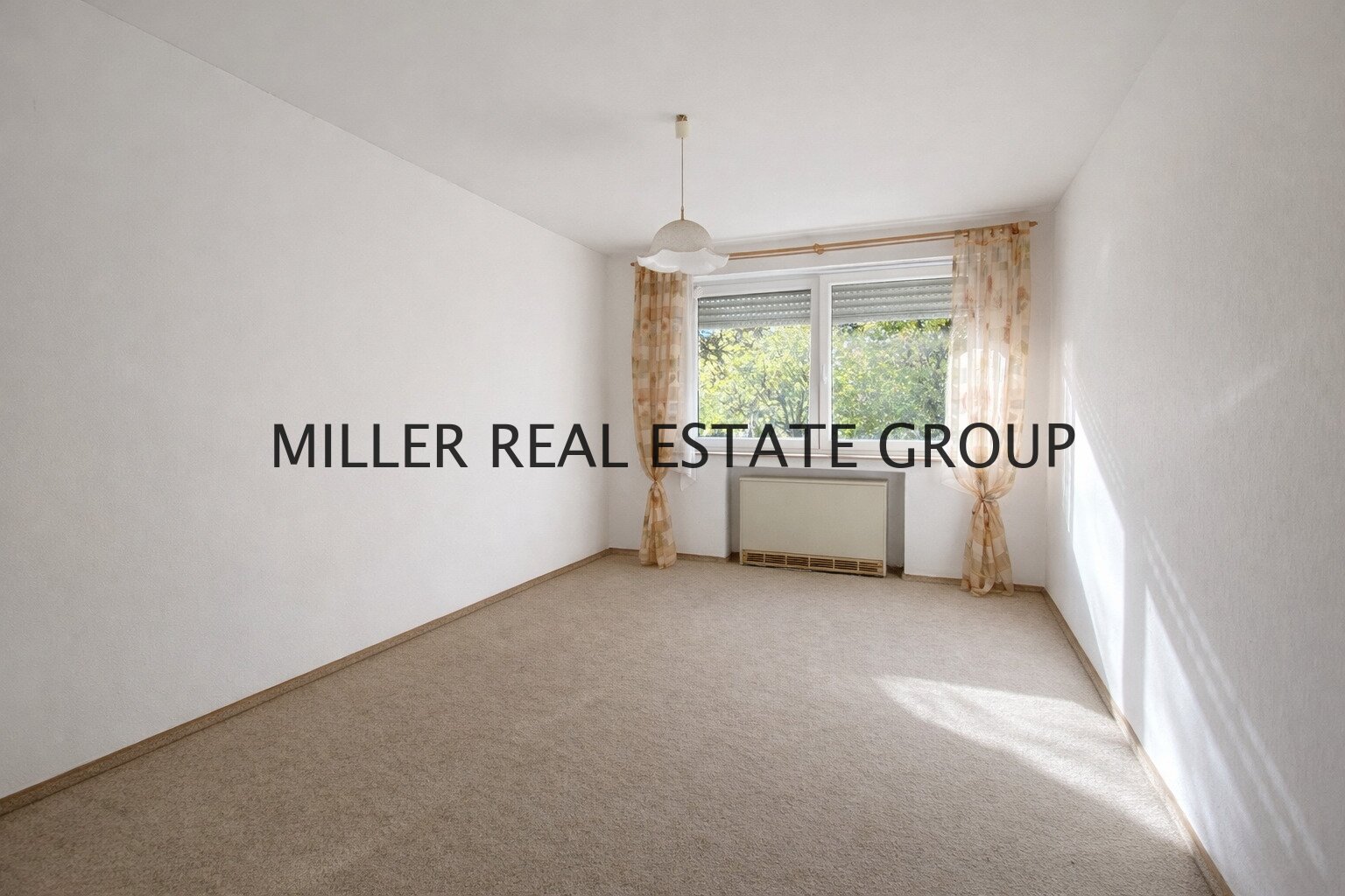 Einfamilienhaus mit großem Grundstück & Ausbaupotenzial in ruhiger Lage!