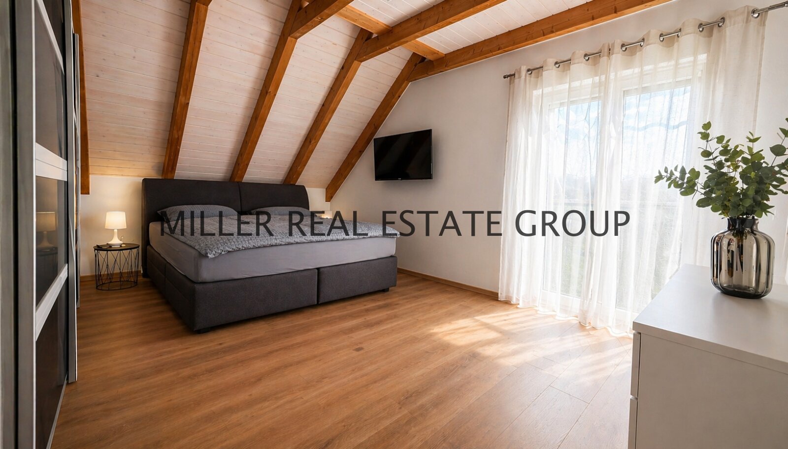 Exklusive Doppelhaus-Immobilie in Großmehring bei Ingolstadt – 223 m² Wohnfläche auf 723 m² Grundstück | Zwei Einheiten – seltene Gelegenheit!