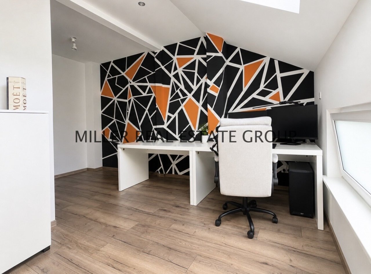 Kinderzimmer-Büro