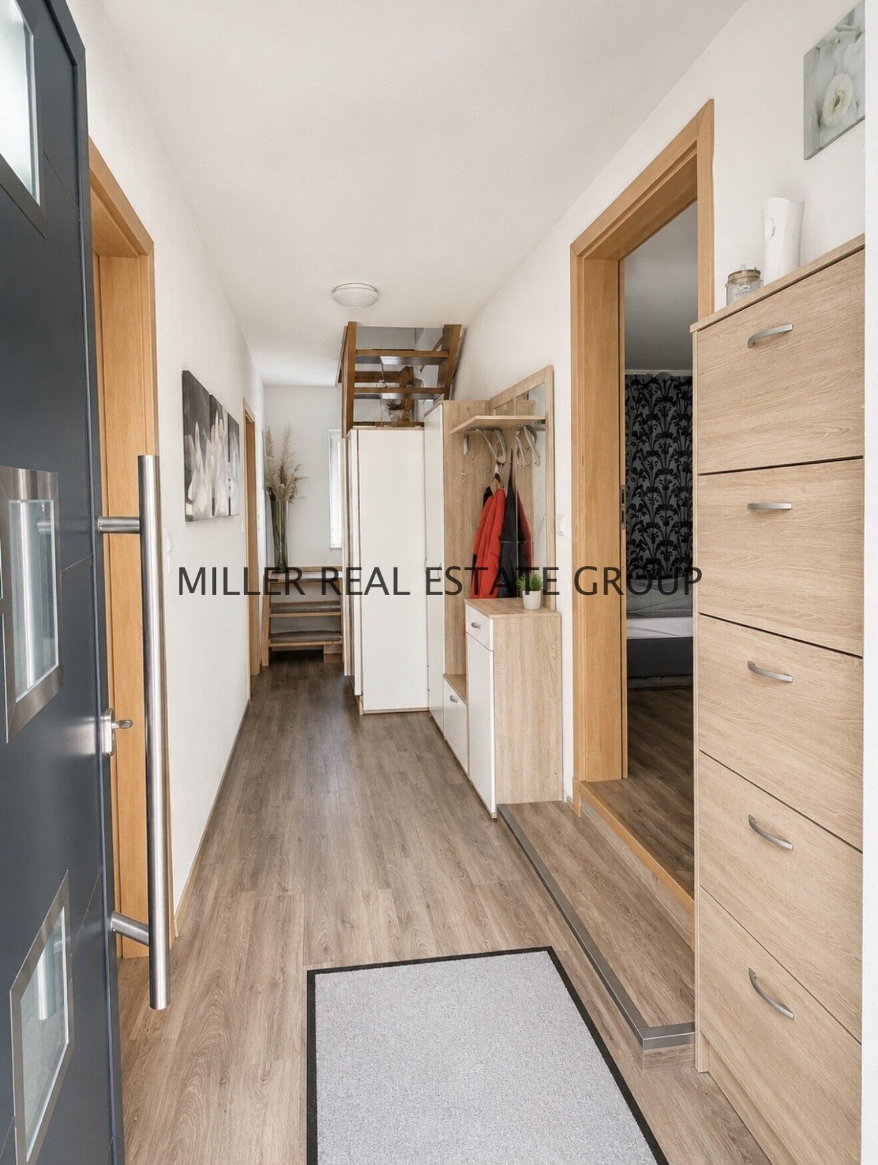 Eingang/ Diele, Wohnung II Eingang/ Diele, Wohnung II