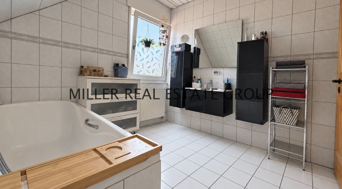 Badezimmer Obergeschoss Badezimmer Obergeschoss
