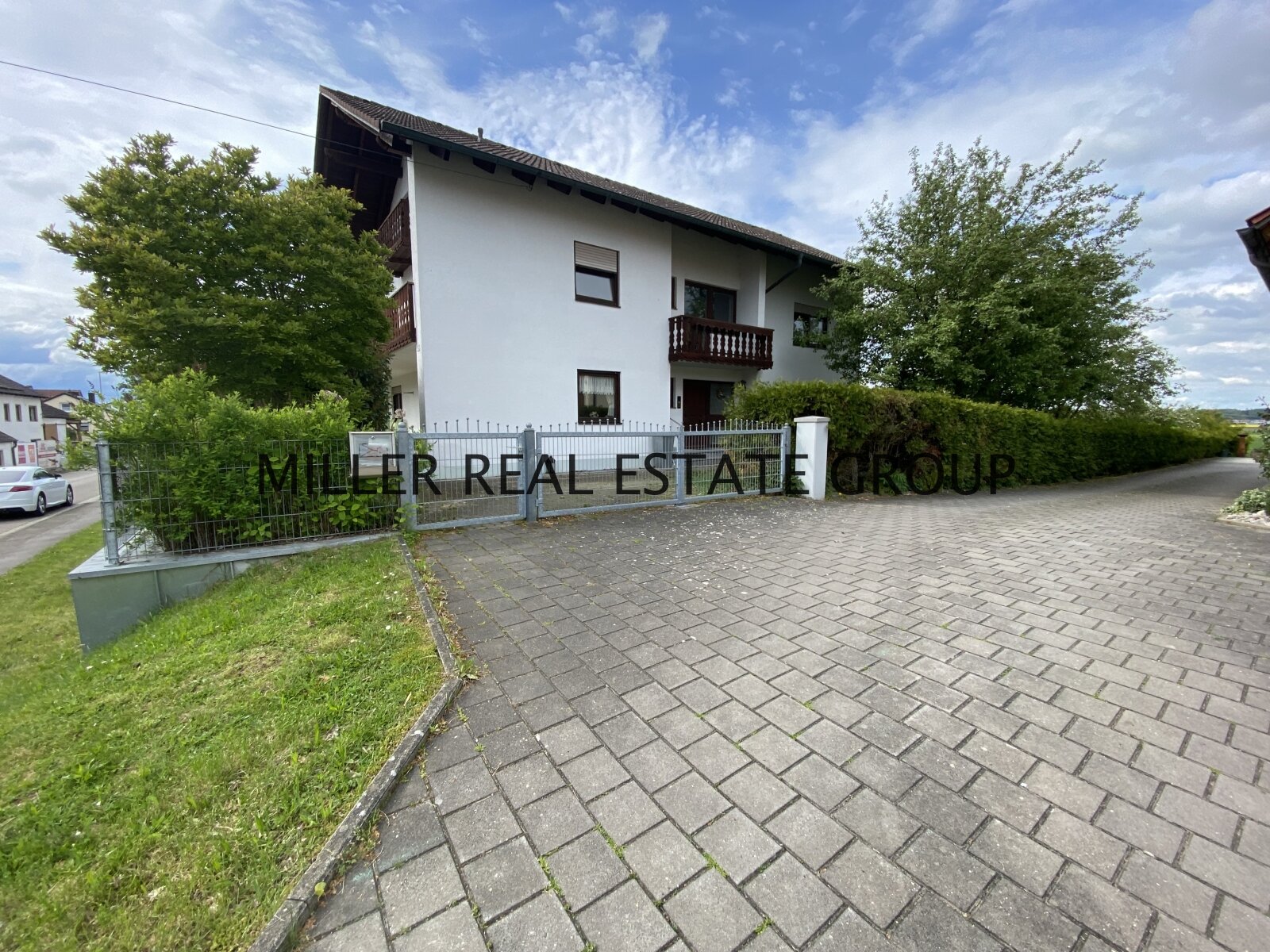 ***  Familientraum! Zweifamilienhaus mit großem Grundstück ***  ***  Familientraum! Zweifamilienhaus mit großem Grundstück ***