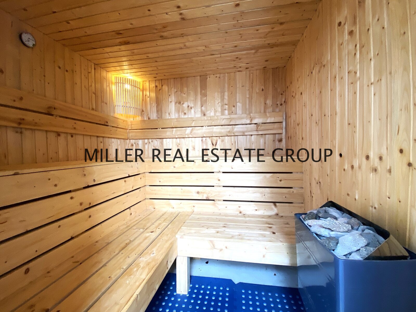Außenbereich/ Sauna Außenbereich/ Sauna