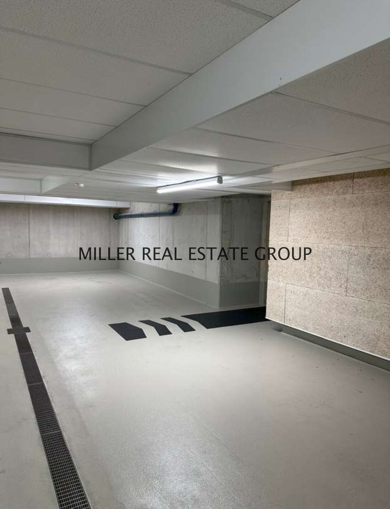 Tiefgaragenstellplatz Tiefgaragenstellplatz